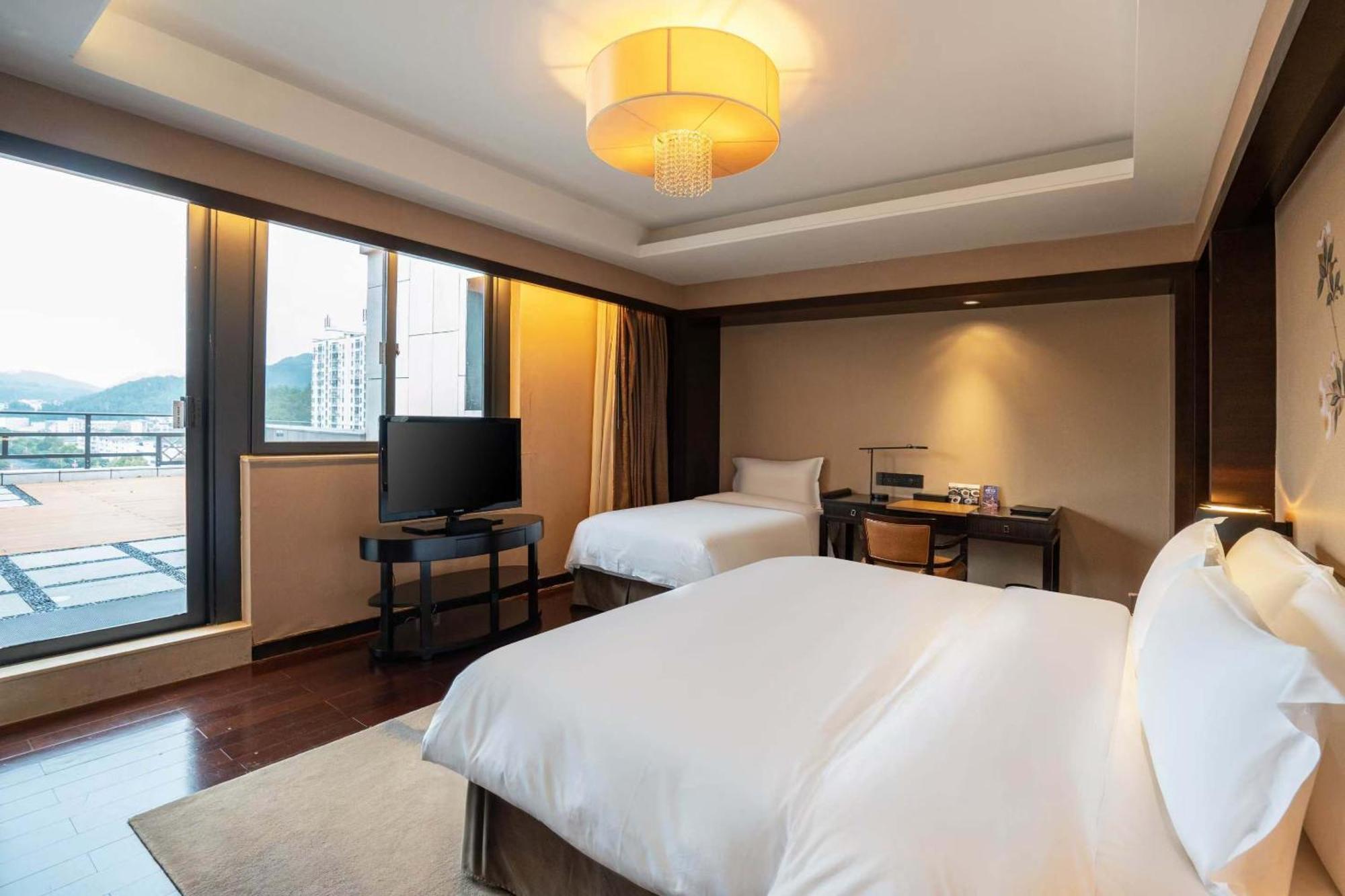 Crowne Plaza Huangshan Yucheng By Ihg Exterior foto